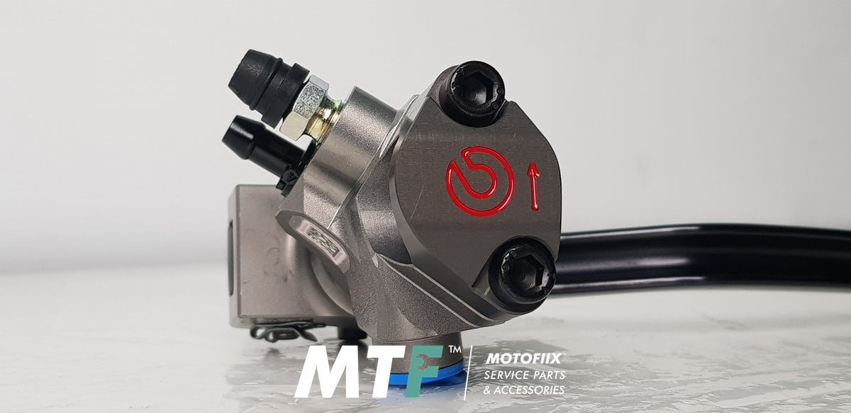 ปั๊มบน Brembo โลโก้แดง